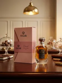 Dessert with box